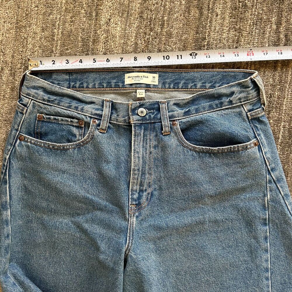 Abercrombie and Fitch Curve Love Mid Rise Barrel Jean,  30 Long - Picture 8 of 10